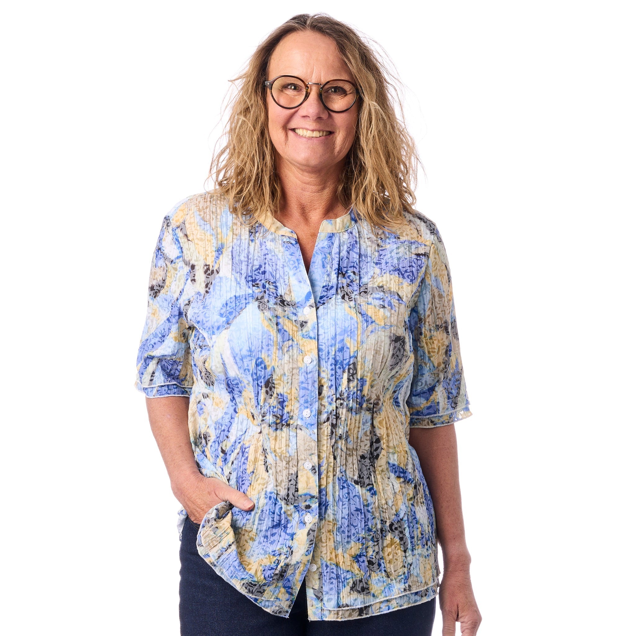 Crepeskjorta i blått tryck från Navigazione