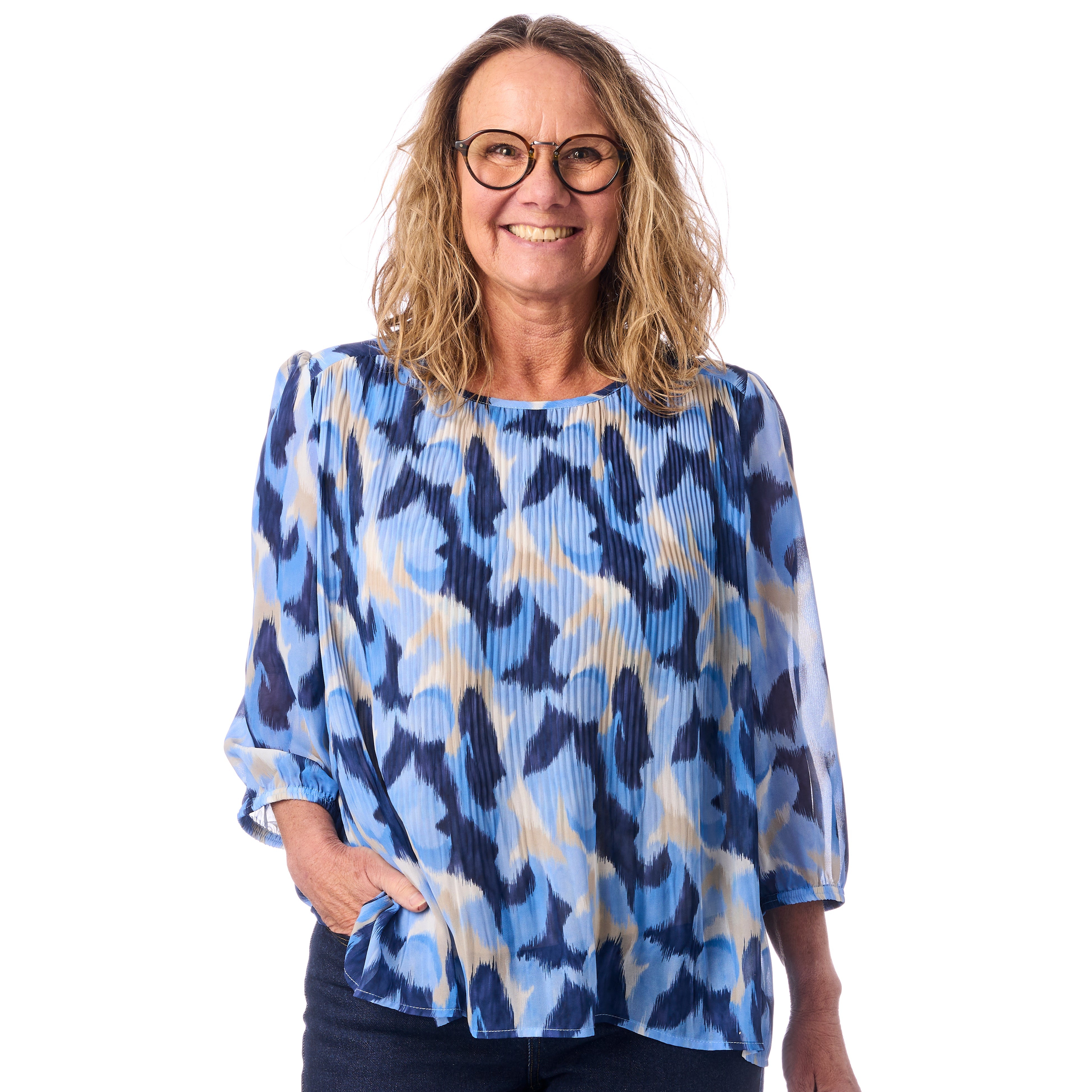 Plisserad chiffongblus från Brandtex