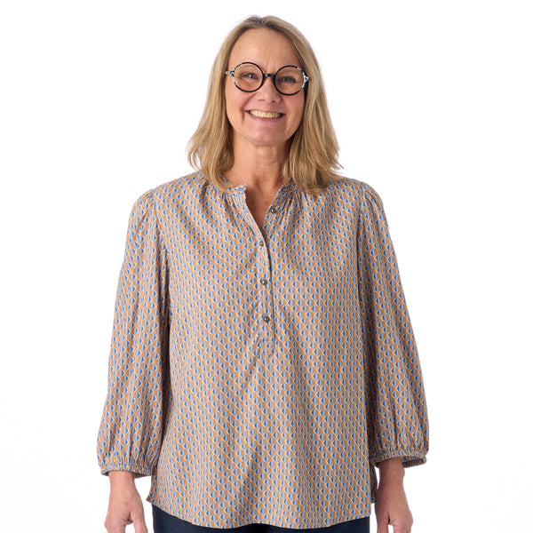 Skjortblus med knappslå från Brandtex