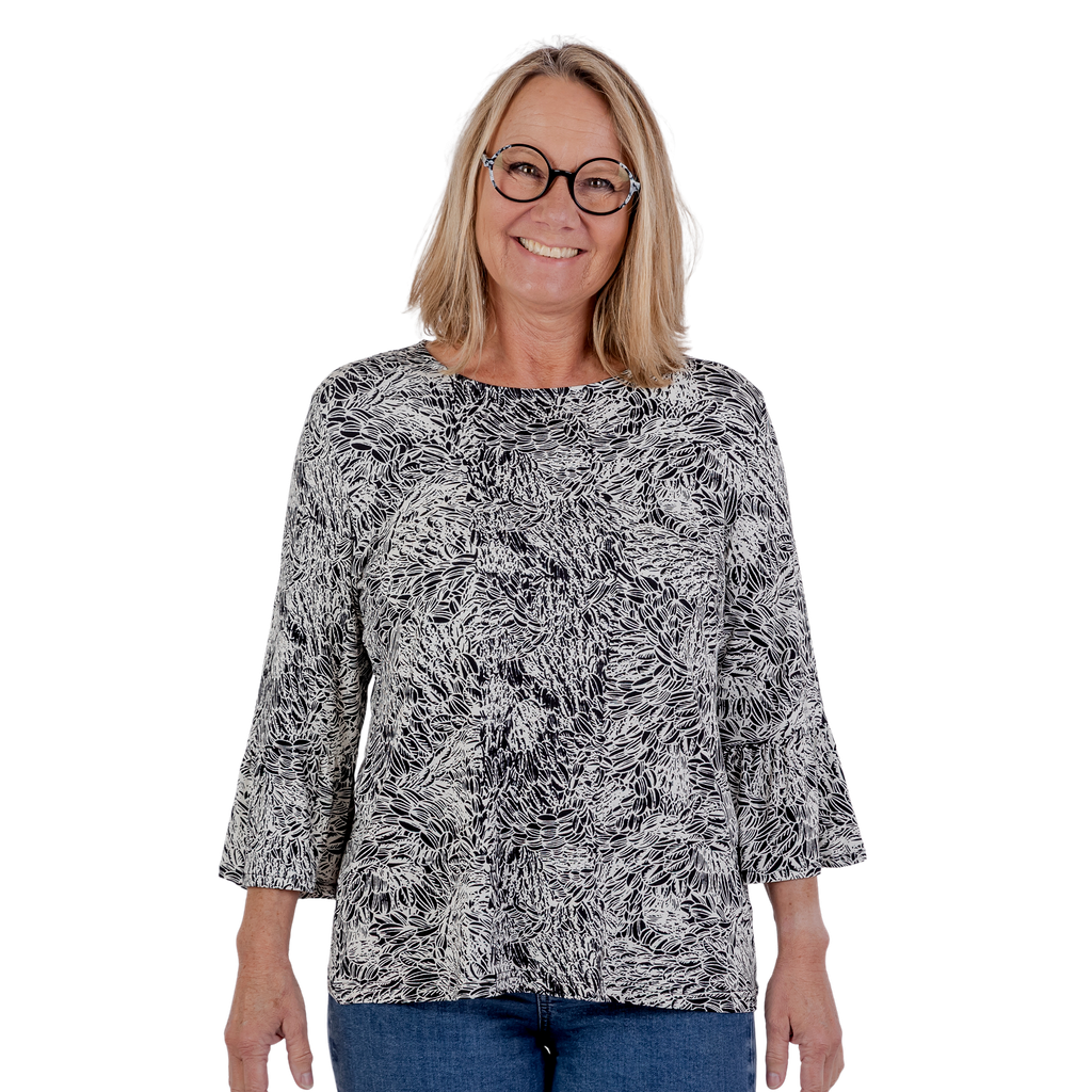 Patina modell Clara – 3/4-ärmar med volangärmar – Viskos