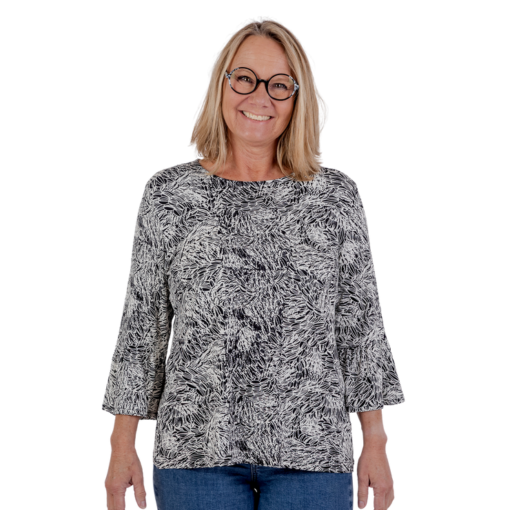 Patina modell Clara – 3/4-ärmar med volangärmar – Viskos