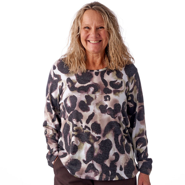 Mjuk långärmad blus med leopardmönster från Sunday