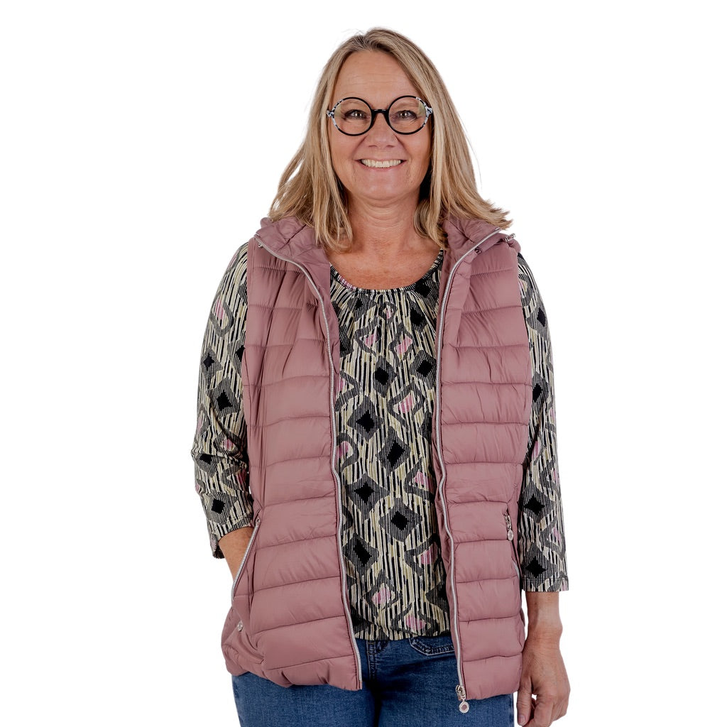 Vadderad väst med avtagbar huva från Saturne